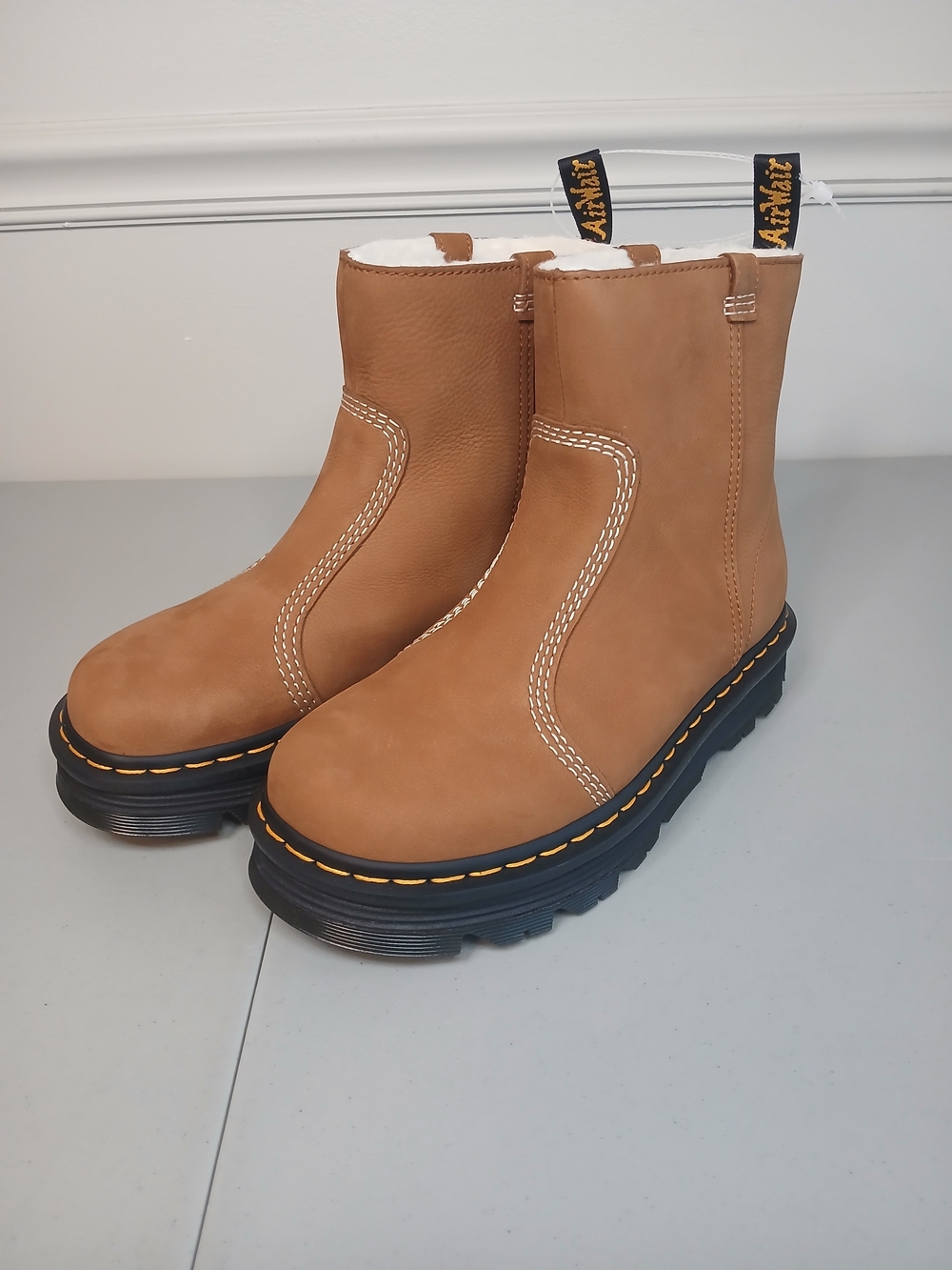 Dr. Martens ZEBZAG Rigger Lined Slip On Nubuck Tan Leather Boots 10 NWOT Unisex